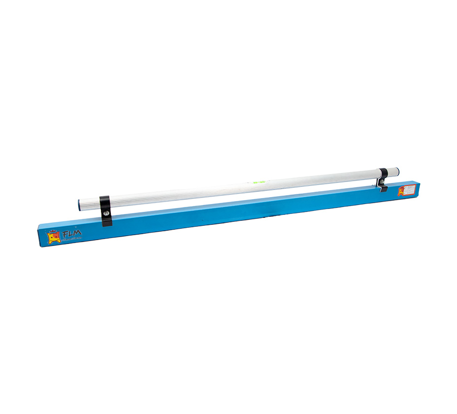 Clamped Handle Screed With Level Vial